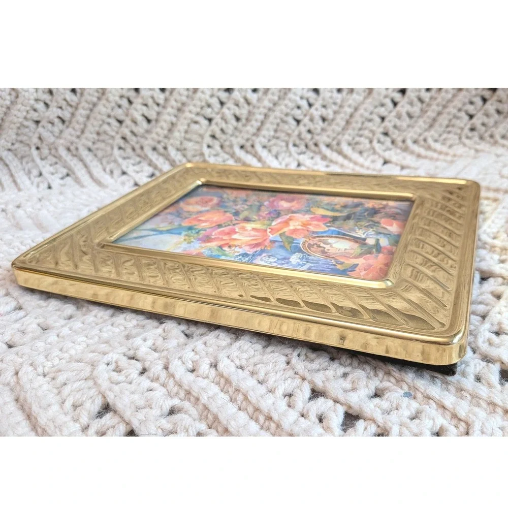 Vintage Gold Tone Ribbed Picture Frame 5x7 Fluted Metallic Tabletop Wall Decor